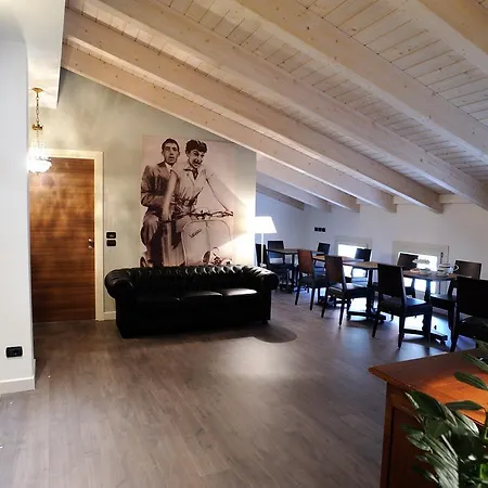 La Finestra Sul Porto 招待所 4*