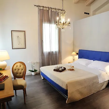 La Finestra Sul Porto בית הארחה