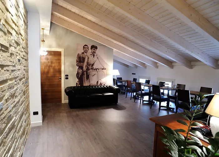 La Finestra Sul Porto 招待所 4*