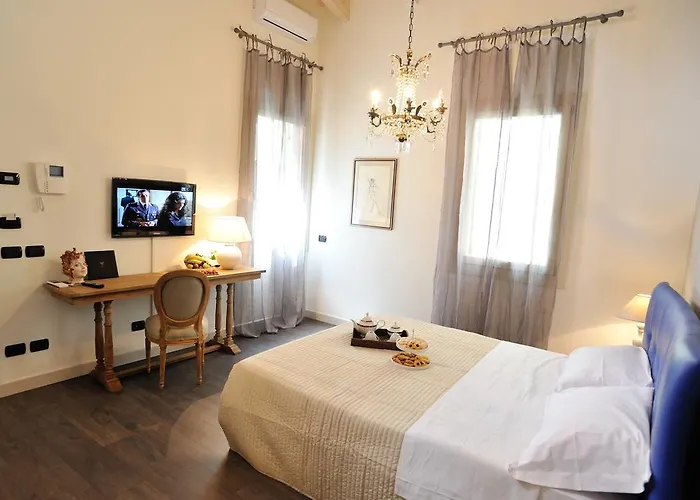 Πανσιόν La Finestra Sul Porto 4*
